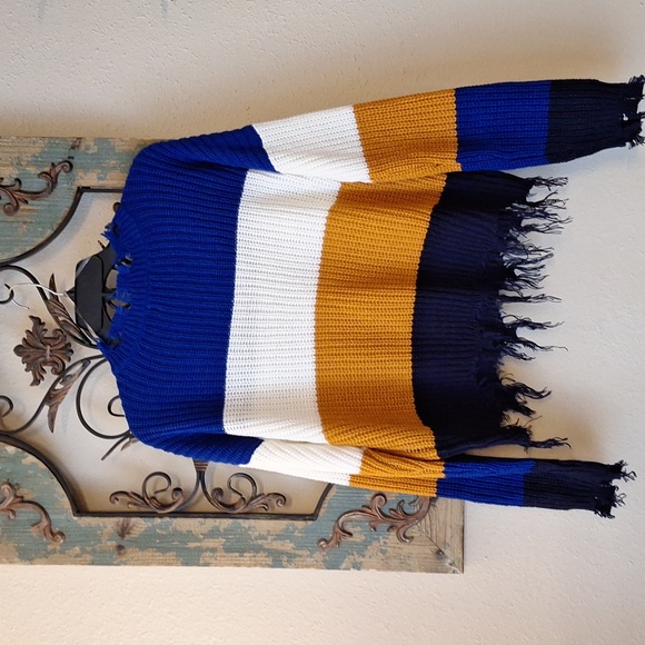 V-Neck Multi Color, Fringed, Cropped Sweater NWT  Size Large - Picture 12 of 14